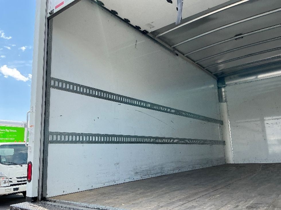 Medium Duty Box Truck-Light and Medium Duty Trucks-Hino-2023-L6-Phoenix-AZ-22,879\n\t\tmiles-$ 81,750 - Image 10