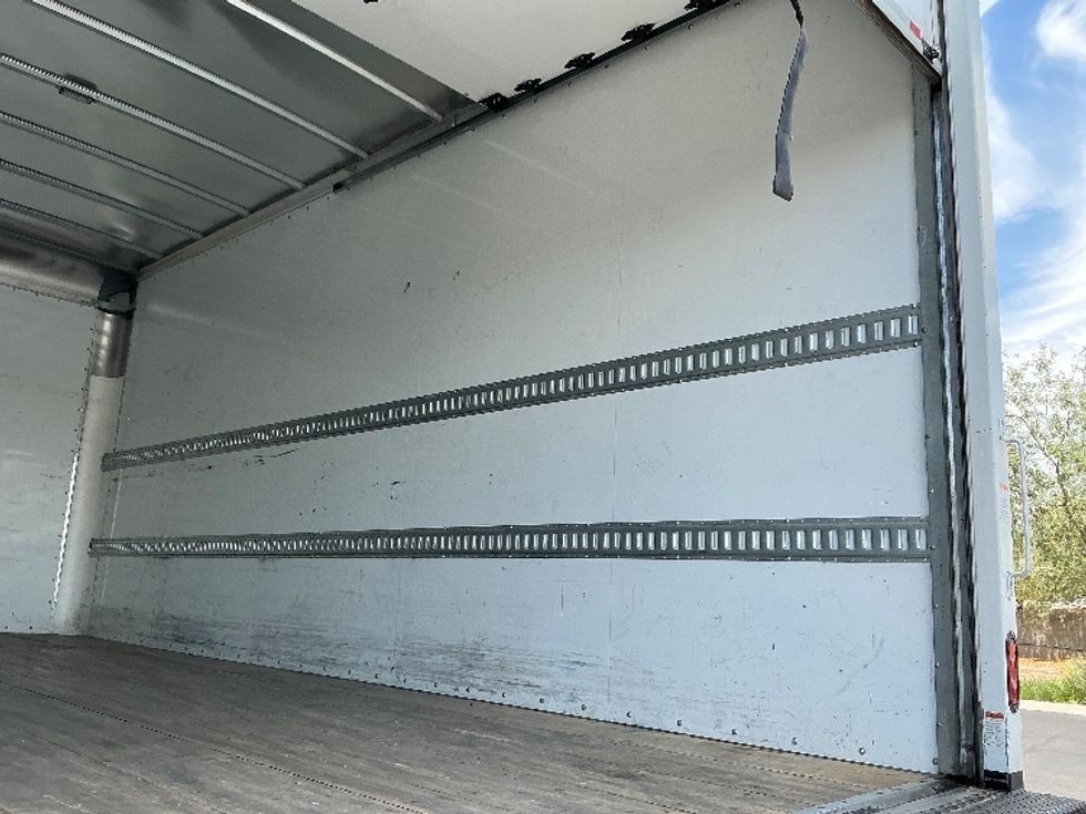 Medium Duty Box Truck-Light and Medium Duty Trucks-Hino-2023-L6-Phoenix-AZ-22,879\n\t\tmiles-$ 81,750 - Image 11