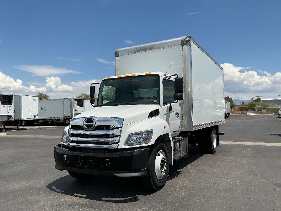 Medium Duty Box Truck-Light and Medium Duty Trucks-Hino-2023-L6-Phoenix-AZ-22,879\n\t\tmiles-$ 81,750 - Image 3