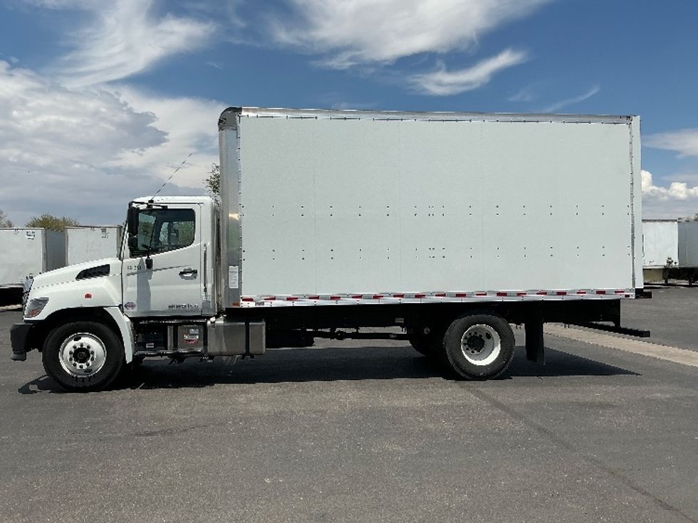 Medium Duty Box Truck-Light and Medium Duty Trucks-Hino-2023-L6-Phoenix-AZ-22,879\n\t\tmiles-$ 81,750 - Image 4