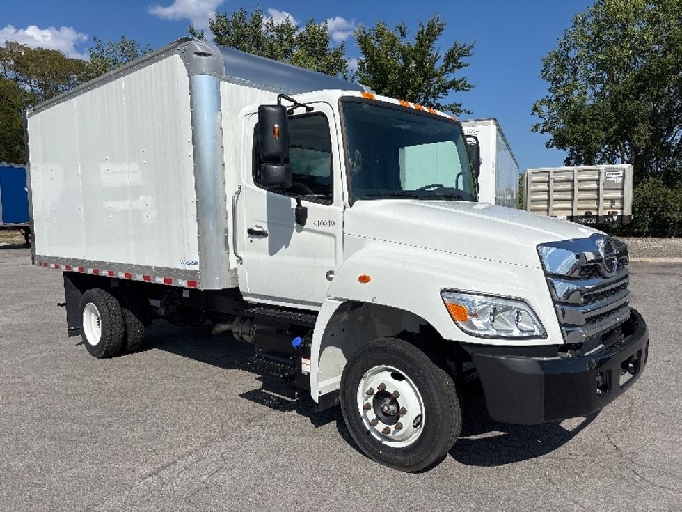 Medium Duty Box Truck-Light and Medium Duty Trucks-Hino-2025-L6-Fort Wayne-IN-434\n\t\tmiles-$ 86,000 - Image 1