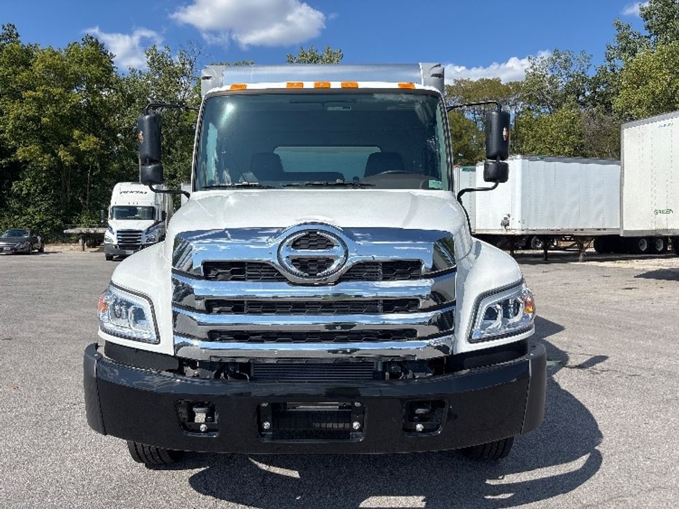 Medium Duty Box Truck-Light and Medium Duty Trucks-Hino-2025-L6-Fort Wayne-IN-434\n\t\tmiles-$ 86,000 - Image 2
