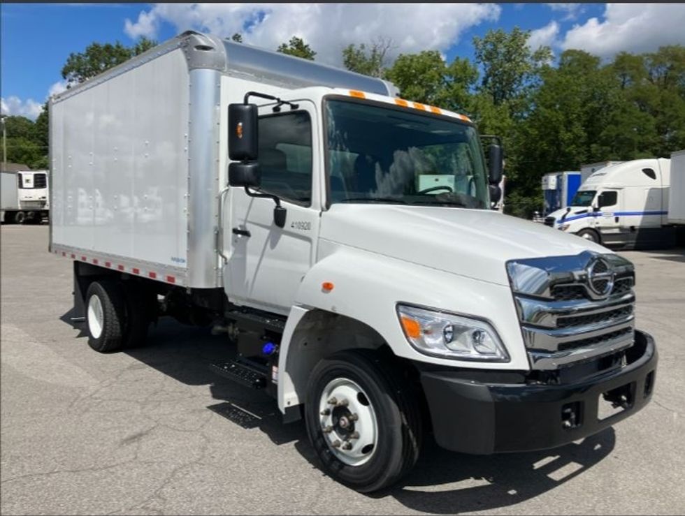 Medium Duty Box Truck-Light and Medium Duty Trucks-Hino-2025-L6-Fort Wayne-IN-64\n\t\tmiles-$ 86,000 - Image 1