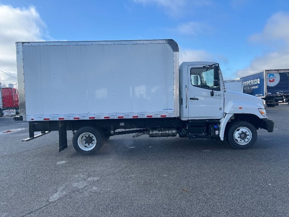 Medium Duty Box Truck-Light and Medium Duty Trucks-Hino-2025-L6-Fort Wayne-IN-64\n\t\tmiles-$ 86,000 - Image 14