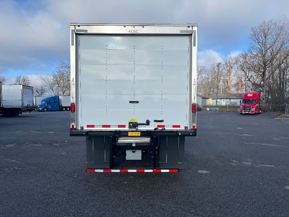 Medium Duty Box Truck-Light and Medium Duty Trucks-Hino-2025-L6-Fort Wayne-IN-64\n\t\tmiles-$ 86,000 - Image 7