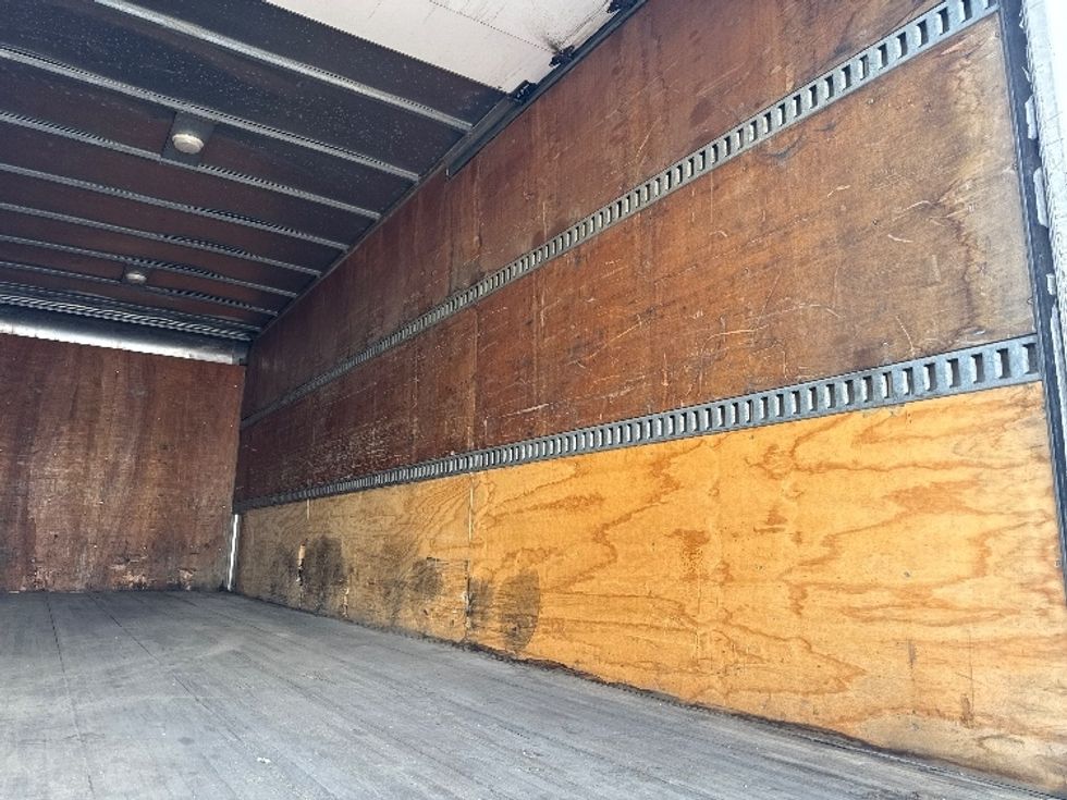 Medium Duty Box Truck-Light and Medium Duty Trucks-International-2001-4700-Greensboro-NC-213,365\n\t\tmiles-$ 10,000 - Image 11