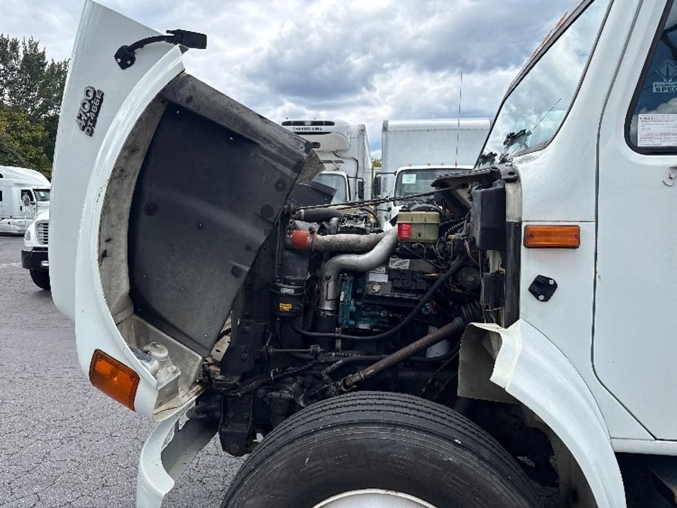 Medium Duty Box Truck-Light and Medium Duty Trucks-International-2001-4700-Greensboro-NC-213,365\n\t\tmiles-$ 10,000 - Image 23