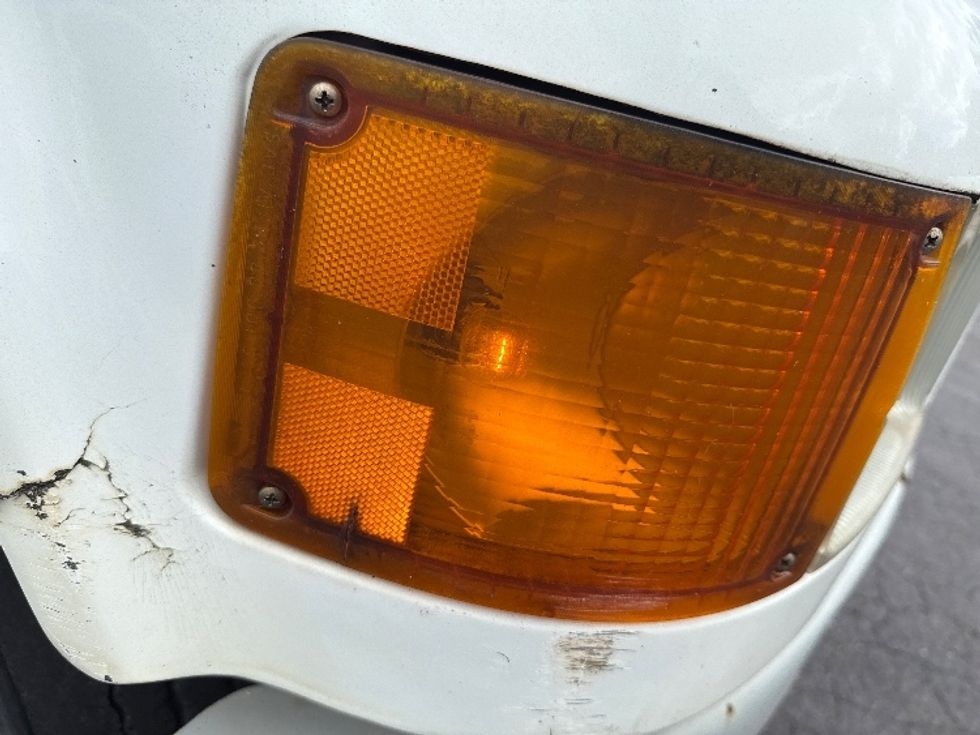 Medium Duty Box Truck-Light and Medium Duty Trucks-International-2001-4700-Greensboro-NC-213,365\n\t\tmiles-$ 10,000 - Image 26