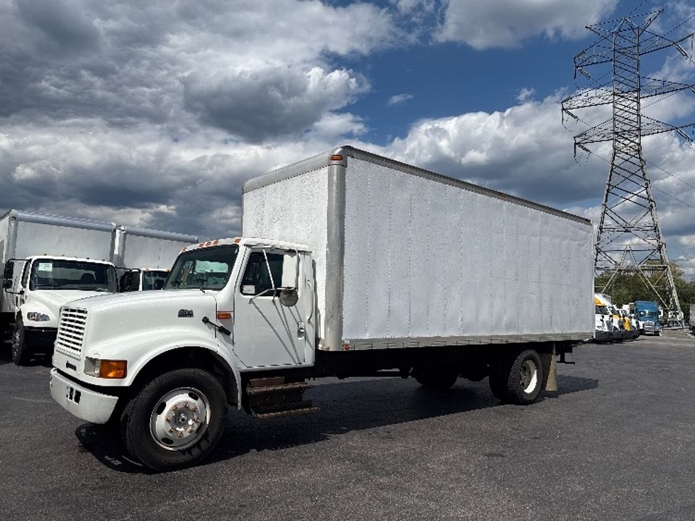 Medium Duty Box Truck-Light and Medium Duty Trucks-International-2001-4700-Greensboro-NC-213,365\n\t\tmiles-$ 10,000 - Image 3