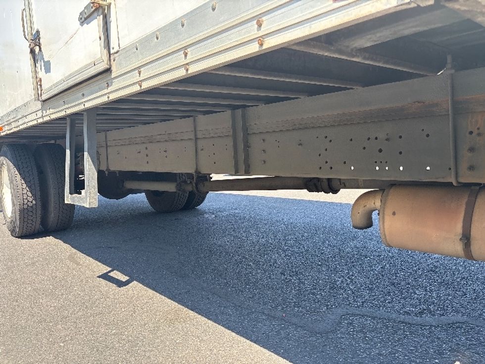 Medium Duty Box Truck-Light and Medium Duty Trucks-International-2001-4700-Portland-OR-184,969\n\t\tmiles-$ 7,500 - Image 14