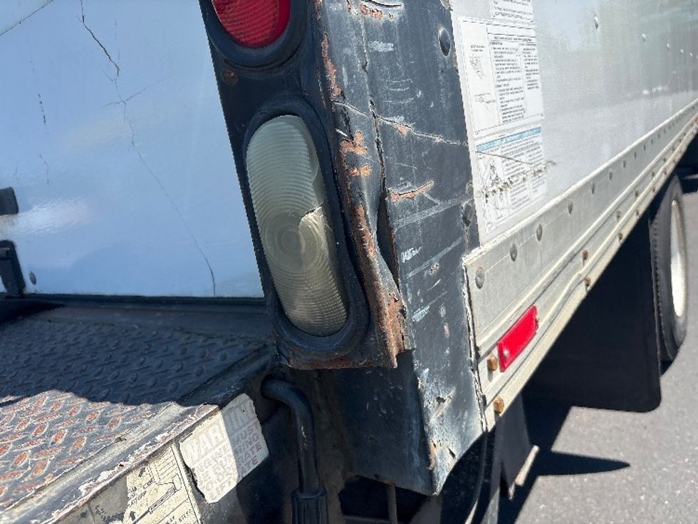 Medium Duty Box Truck-Light and Medium Duty Trucks-International-2001-4700-Portland-OR-184,969\n\t\tmiles-$ 7,500 - Image 29
