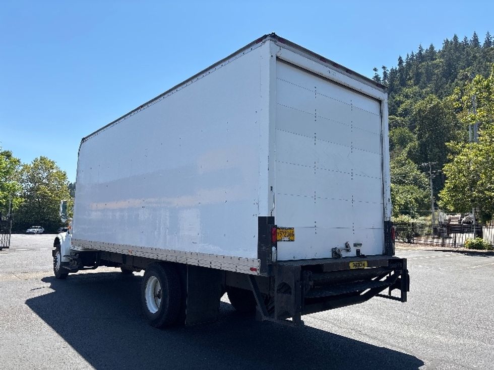 Medium Duty Box Truck-Light and Medium Duty Trucks-International-2001-4700-Portland-OR-184,969\n\t\tmiles-$ 7,500 - Image 6