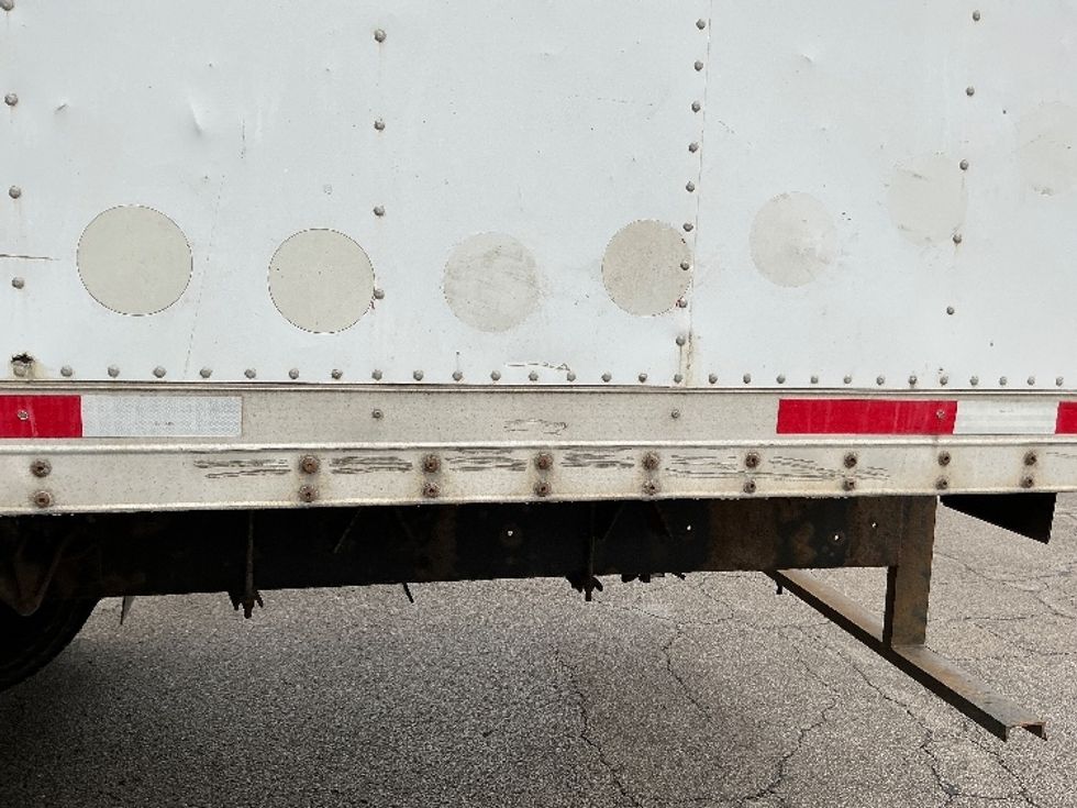 Medium Duty Box Truck-Light and Medium Duty Trucks-International-2006-4300-Elkhart-IN-298,575\n\t\tmiles-$ 9,500 - Image 24