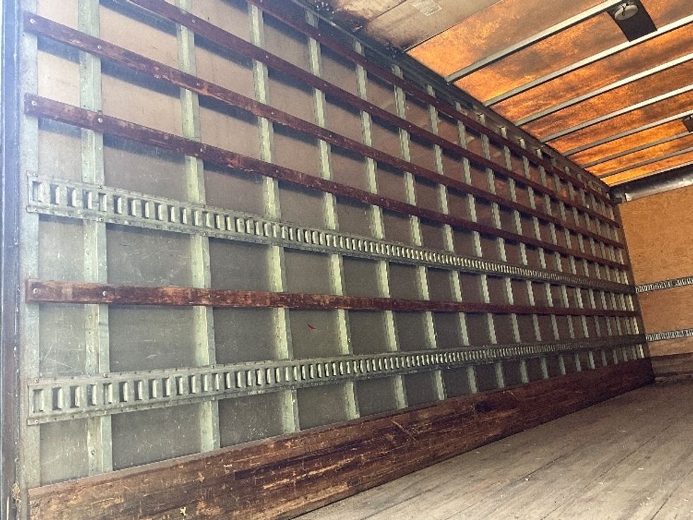 Medium Duty Box Truck-Light and Medium Duty Trucks-International-2007-4300-Reading-PA-236,293\n\t\tmiles-$ 10,500 - Image 10