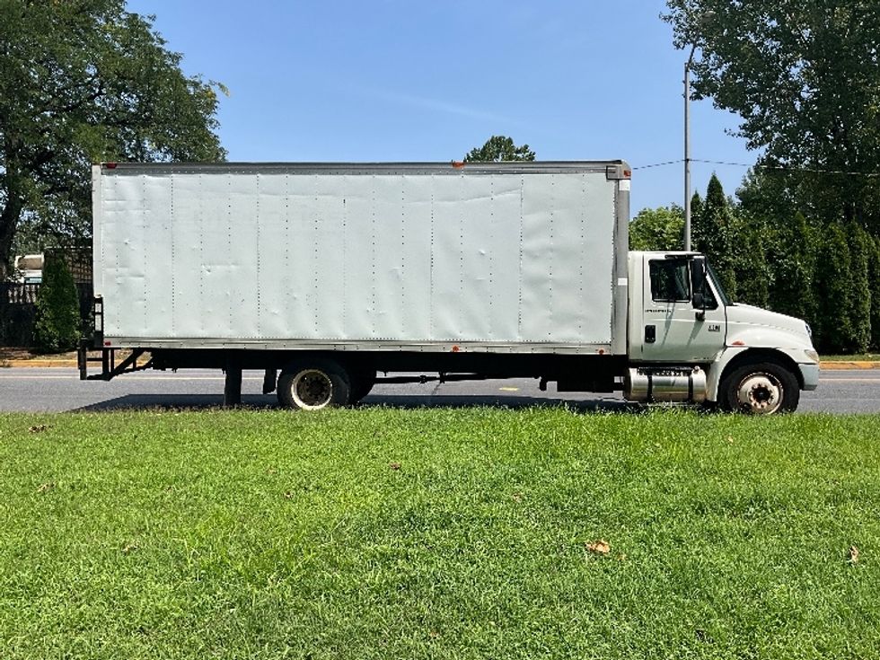 Medium Duty Box Truck-Light and Medium Duty Trucks-International-2007-4300-Reading-PA-236,293\n\t\tmiles-$ 10,500 - Image 14