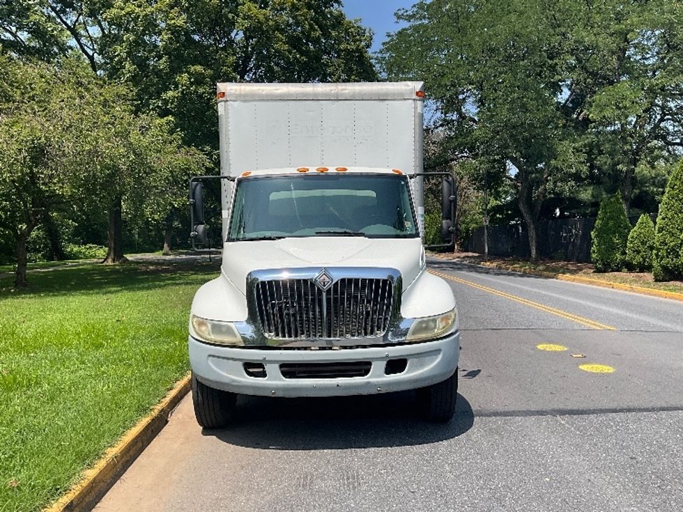 Medium Duty Box Truck-Light and Medium Duty Trucks-International-2007-4300-Reading-PA-236,293\n\t\tmiles-$ 10,500 - Image 2