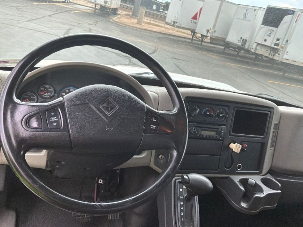 Medium Duty Box Truck-Light and Medium Duty Trucks-International-2010-4300-Aurora-CO-362,685\n\t\tmiles-$ 13,250 - Image 18