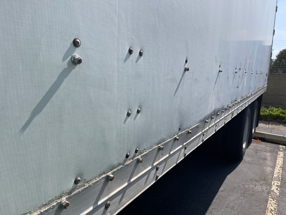 Medium Duty Box Truck-Light and Medium Duty Trucks-International-2011-4300-Santa Ana-CA-164,011\n\t\tmiles-$ 17,500 - Image 26