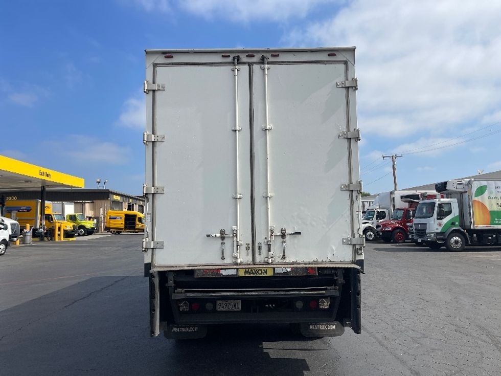 Medium Duty Box Truck-Light and Medium Duty Trucks-International-2011-4300-Santa Ana-CA-164,011\n\t\tmiles-$ 17,500 - Image 7