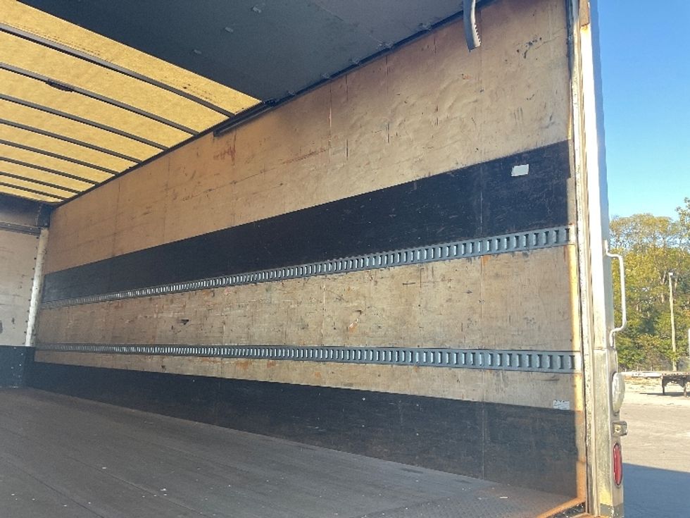 Medium Duty Box Truck-Light and Medium Duty Trucks-International-2012-4300-Fort Wayne-IN-148,364\n\t\tmiles-$ 10,000 - Image 11