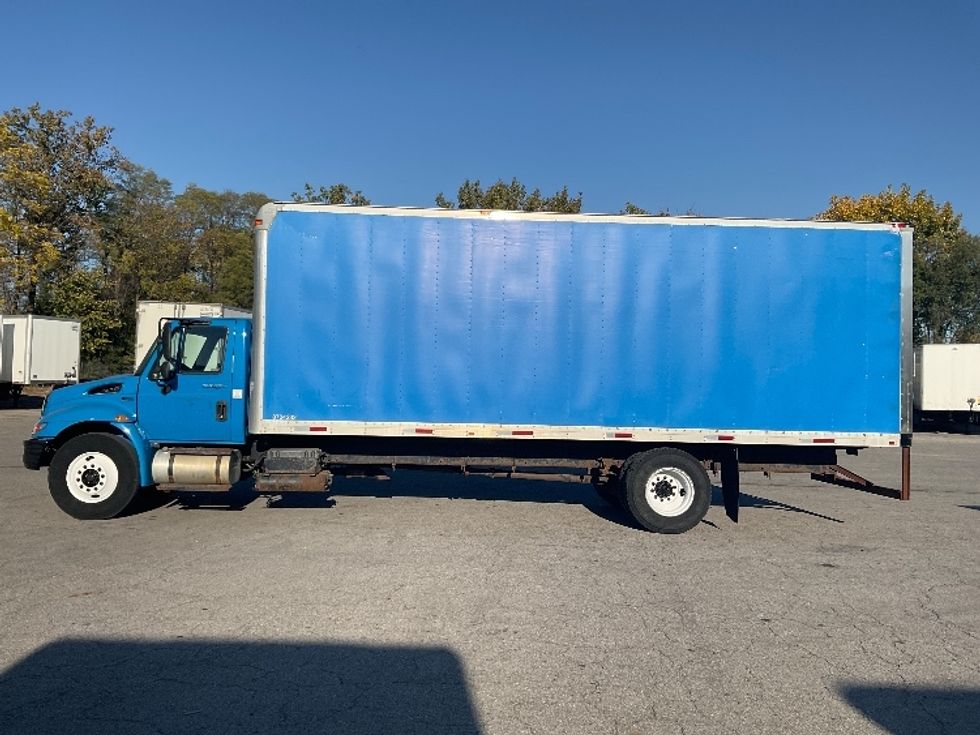 Medium Duty Box Truck-Light and Medium Duty Trucks-International-2012-4300-Fort Wayne-IN-148,364\n\t\tmiles-$ 10,000 - Image 4