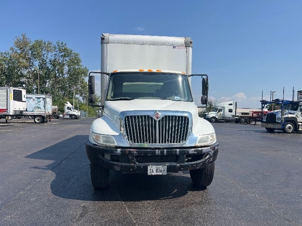 Medium Duty Box Truck-Light and Medium Duty Trucks-International-2012-4300-Melrose Park-IL-233,838\n\t\tmiles-$ 9,500 - Image 2