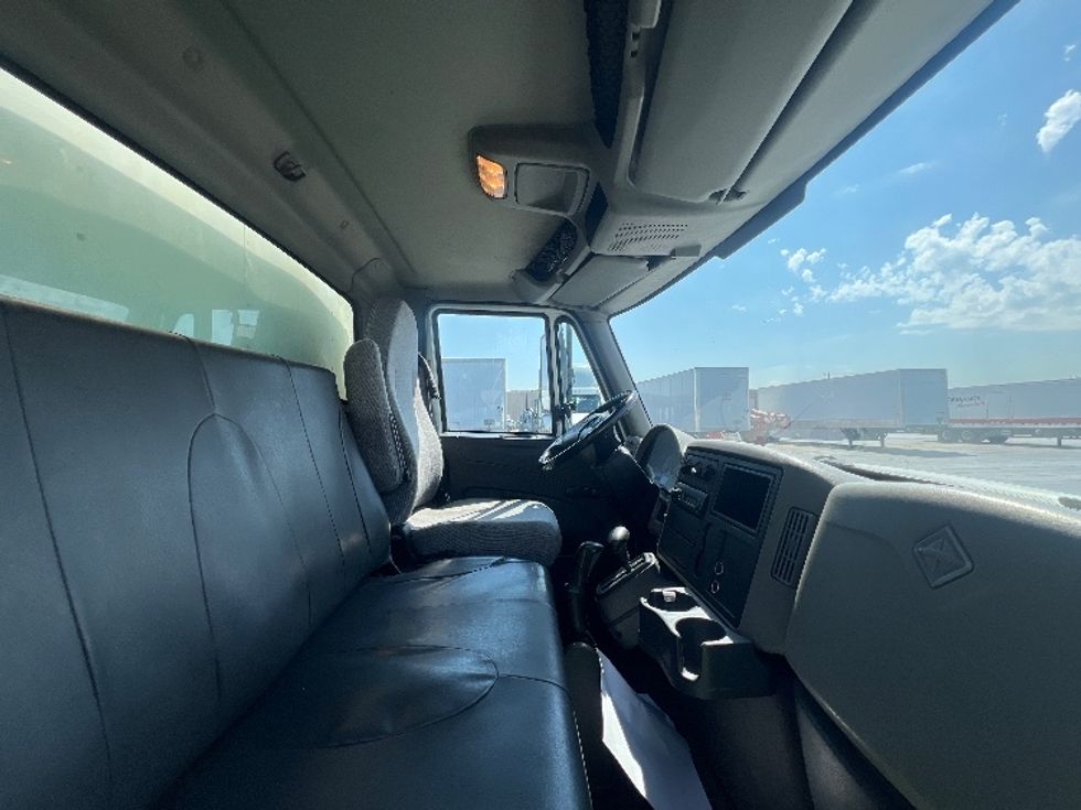 Medium Duty Box Truck-Light and Medium Duty Trucks-International-2012-4300-Melrose Park-IL-233,838\n\t\tmiles-$ 9,500 - Image 22