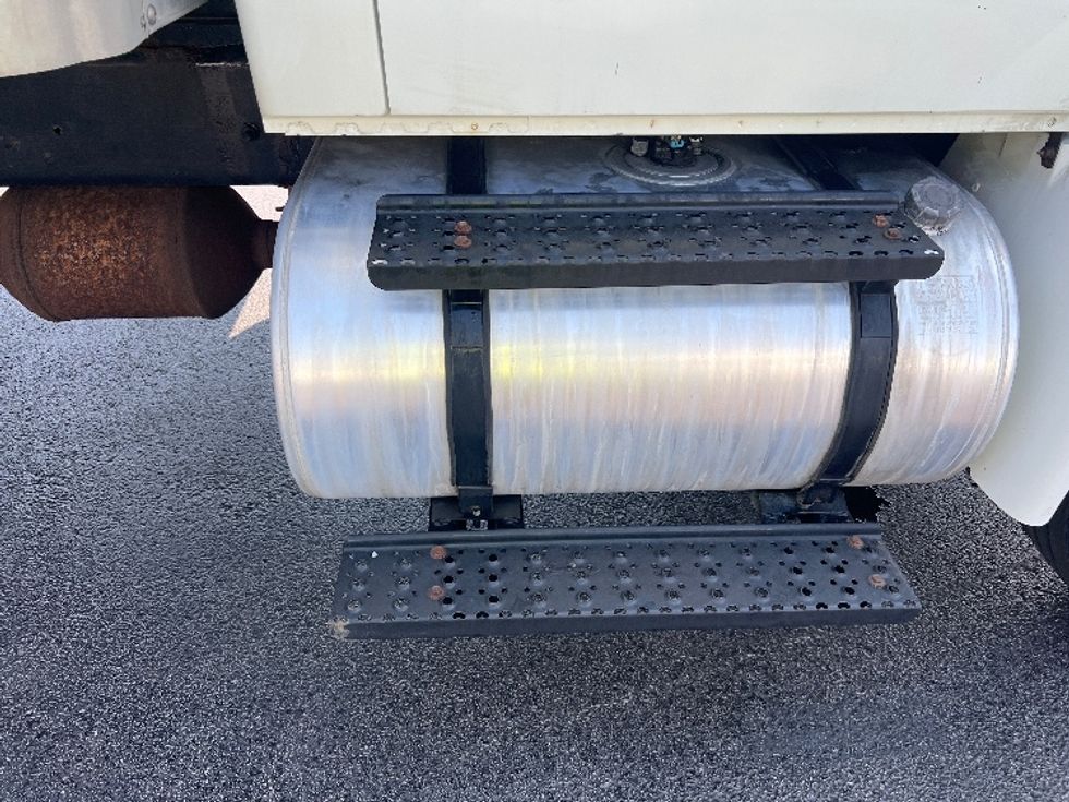 Medium Duty Box Truck-Light and Medium Duty Trucks-International-2012-4300-Melrose Park-IL-233,838\n\t\tmiles-$ 9,500 - Image 26