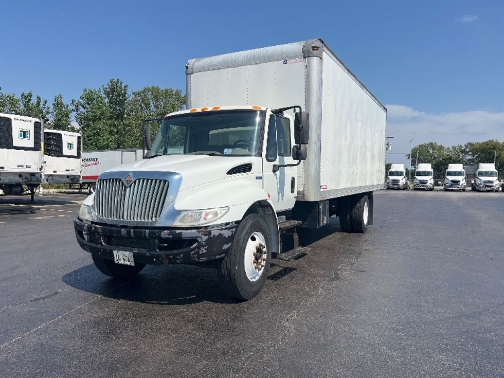 Medium Duty Box Truck-Light and Medium Duty Trucks-International-2012-4300-Melrose Park-IL-233,838\n\t\tmiles-$ 9,500 - Image 3