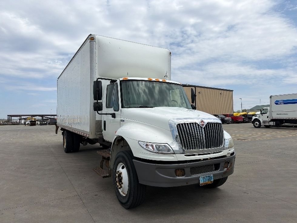 Medium Duty Box Truck-Light and Medium Duty Trucks-International-2012-4400-West Fargo-ND-336,236\n\t\tmiles-$ 8,500 - Image 1
