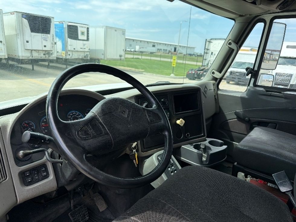 Medium Duty Box Truck-Light and Medium Duty Trucks-International-2012-4400-West Fargo-ND-336,236\n\t\tmiles-$ 8,500 - Image 17