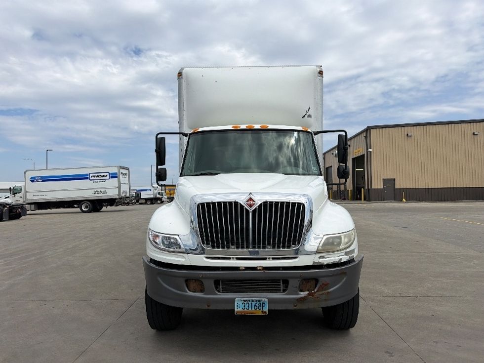 Medium Duty Box Truck-Light and Medium Duty Trucks-International-2012-4400-West Fargo-ND-336,236\n\t\tmiles-$ 8,500 - Image 2