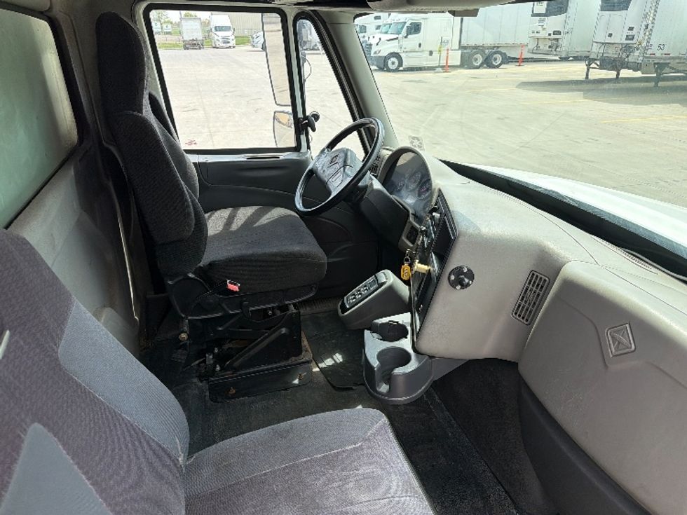 Medium Duty Box Truck-Light and Medium Duty Trucks-International-2012-4400-West Fargo-ND-336,236\n\t\tmiles-$ 8,500 - Image 22