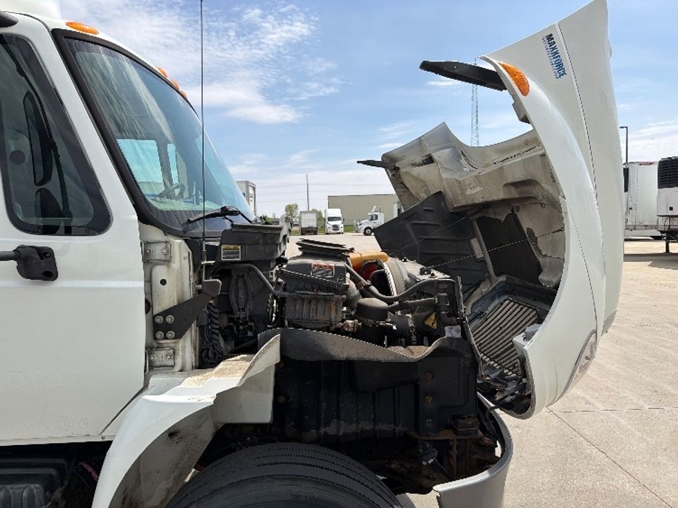 Medium Duty Box Truck-Light and Medium Duty Trucks-International-2012-4400-West Fargo-ND-336,236\n\t\tmiles-$ 8,500 - Image 23