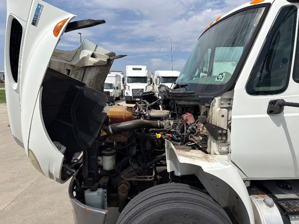 Medium Duty Box Truck-Light and Medium Duty Trucks-International-2012-4400-West Fargo-ND-336,236\n\t\tmiles-$ 8,500 - Image 24