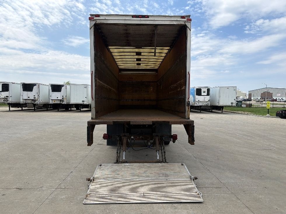 Medium Duty Box Truck-Light and Medium Duty Trucks-International-2012-4400-West Fargo-ND-336,236\n\t\tmiles-$ 8,500 - Image 9