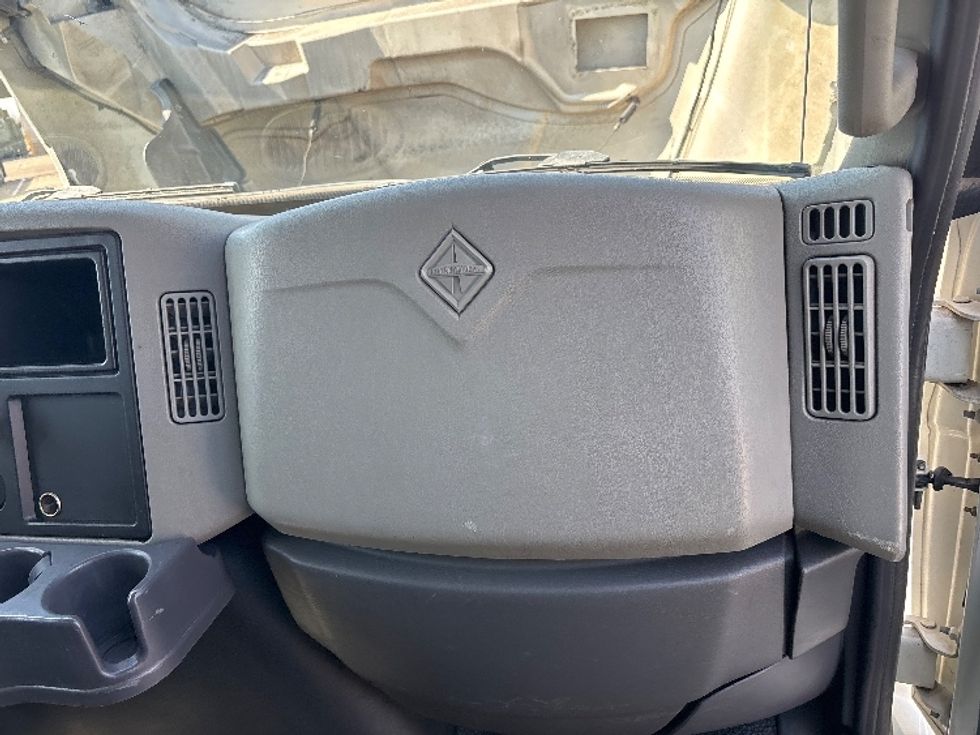 Medium Duty Box Truck-Light and Medium Duty Trucks-International-2013-4300-Arlington-TX-196,283\n\t\tmiles-$ 24,000 - Image 21