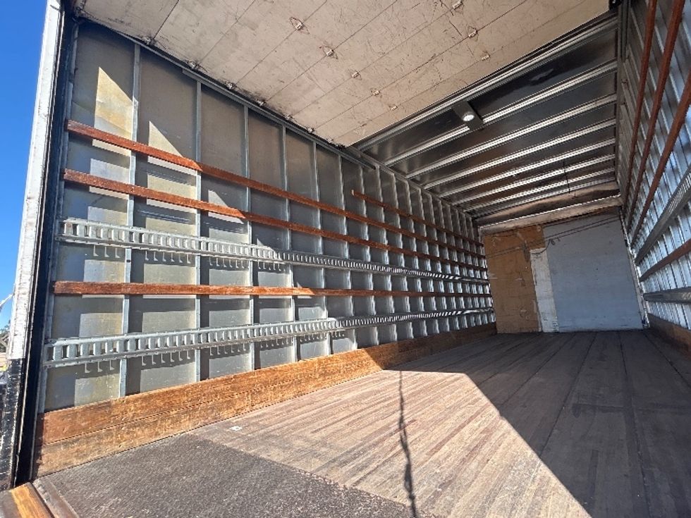 Medium Duty Box Truck-Light and Medium Duty Trucks-International-2013-4300-Ontario-CA-213,313\n\t\tmiles-$ 15,500 - Image 11