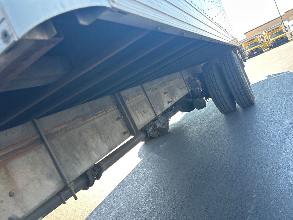 Medium Duty Box Truck-Light and Medium Duty Trucks-International-2013-4300-Ontario-CA-213,313\n\t\tmiles-$ 15,500 - Image 5