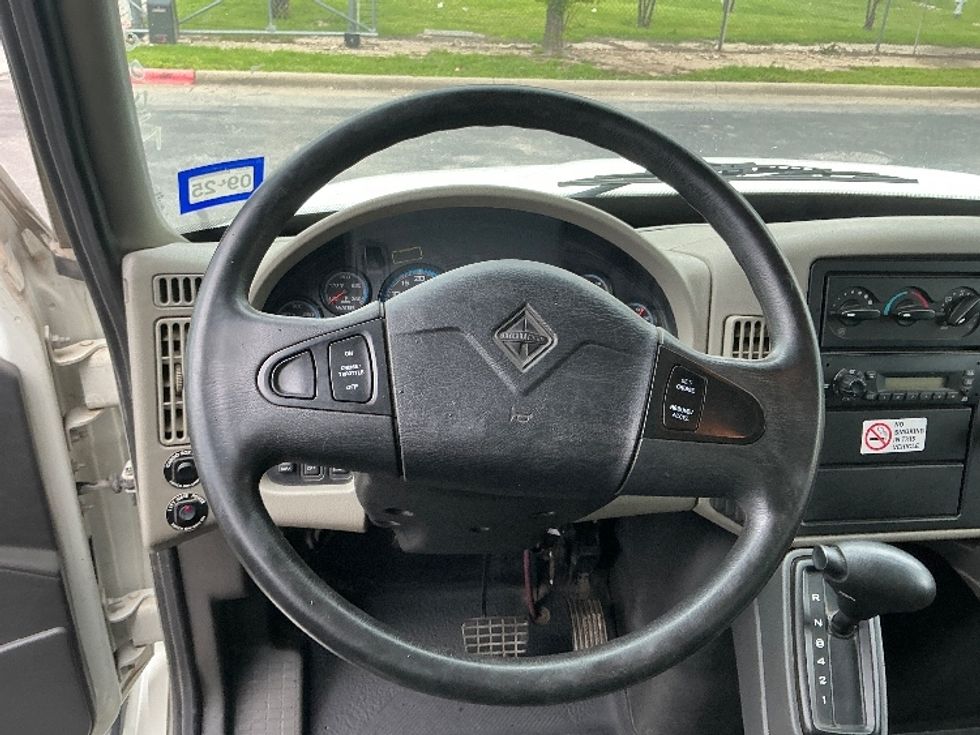 Medium Duty Box Truck-Light and Medium Duty Trucks-International-2014-4300-Austin-TX-107,852\n\t\tmiles-$ 39,000 - Image 18