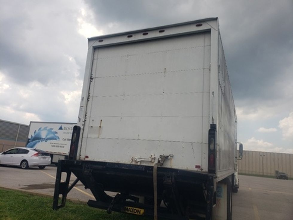Medium Duty Box Truck-Light and Medium Duty Trucks-International-2014-4300-Earth City-MO-160,466\n\t\tmiles-$ 24,000 - Image 10