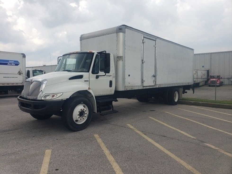 Medium Duty Box Truck-Light and Medium Duty Trucks-International-2014-4300-Earth City-MO-160,466\n\t\tmiles-$ 24,000 - Image 3