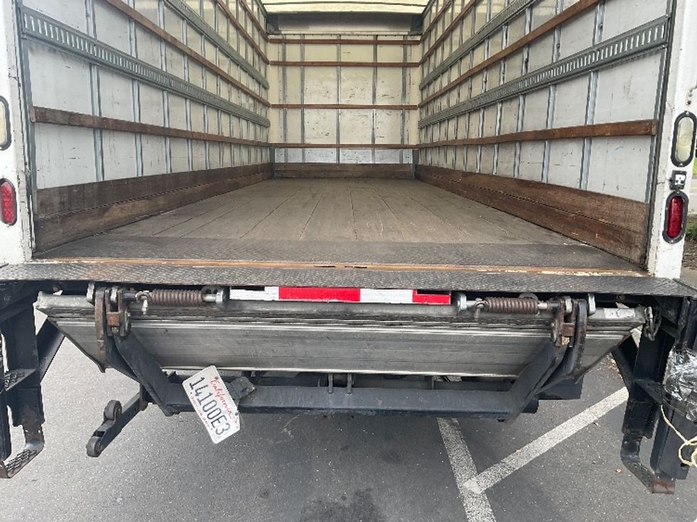 Medium Duty Box Truck-Light and Medium Duty Trucks-International-2014-4300-Hayward-CA-332,692\n\t\tmiles-$ 12,500 - Image 10