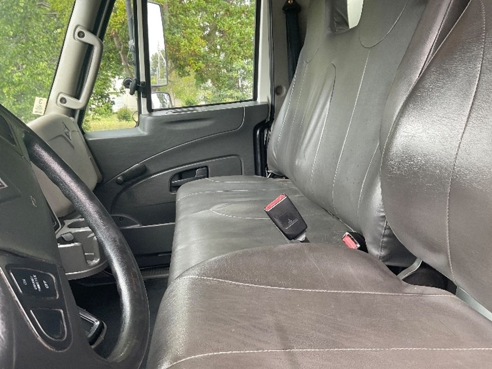 Medium Duty Box Truck-Light and Medium Duty Trucks-International-2014-4300-Hayward-CA-332,692\n\t\tmiles-$ 12,500 - Image 19