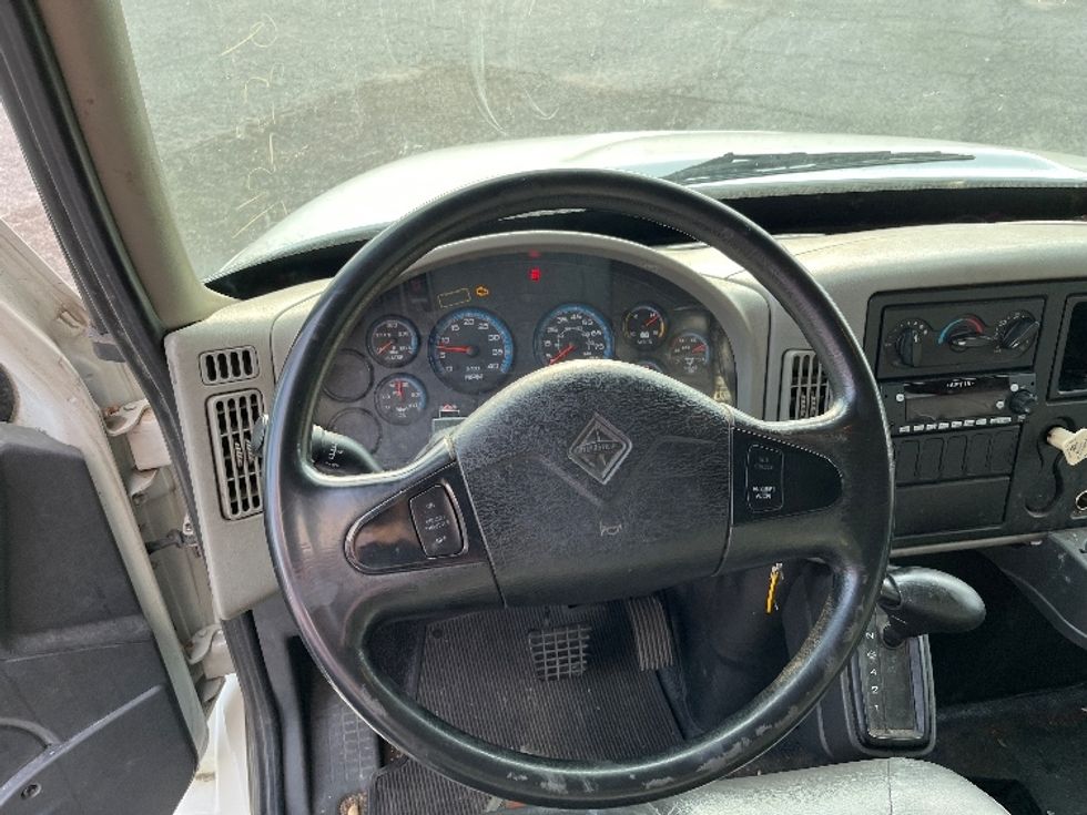 Medium Duty Box Truck-Light and Medium Duty Trucks-International-2014-4300-Summerville-SC-207,036\n\t\tmiles-$ 32,500 - Image 18
