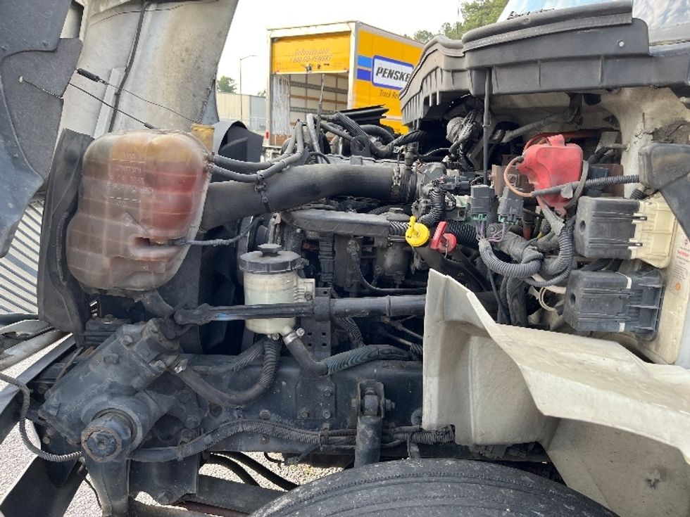 Medium Duty Box Truck-Light and Medium Duty Trucks-International-2014-4300-Summerville-SC-207,036\n\t\tmiles-$ 32,500 - Image 23