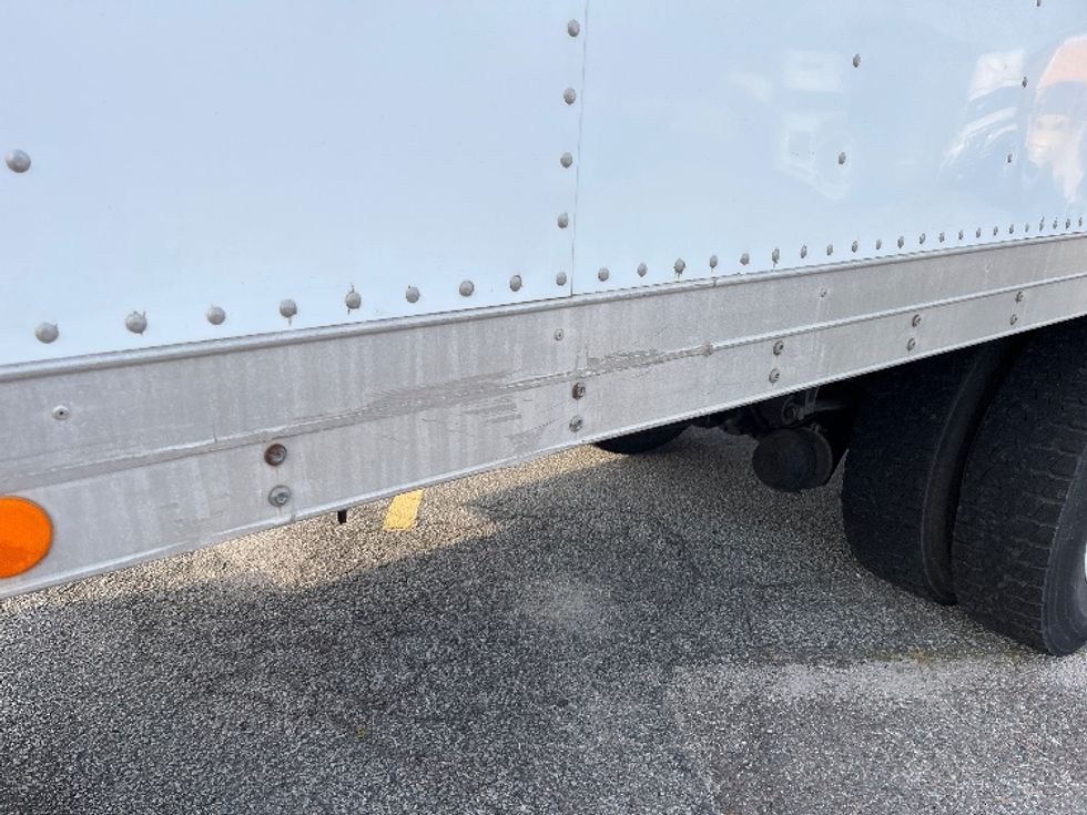 Medium Duty Box Truck-Light and Medium Duty Trucks-International-2014-4300-Summerville-SC-207,036\n\t\tmiles-$ 32,500 - Image 25