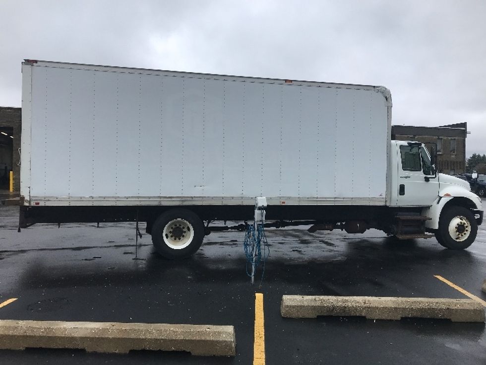 Medium Duty Box Truck-Light and Medium Duty Trucks-International-2014-4400-Pewaukee-WI-197,991\n\t\tmiles-$ 20,500 - Image 15