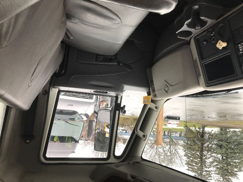 Medium Duty Box Truck-Light and Medium Duty Trucks-International-2014-4400-Pewaukee-WI-197,991\n\t\tmiles-$ 20,500 - Image 19