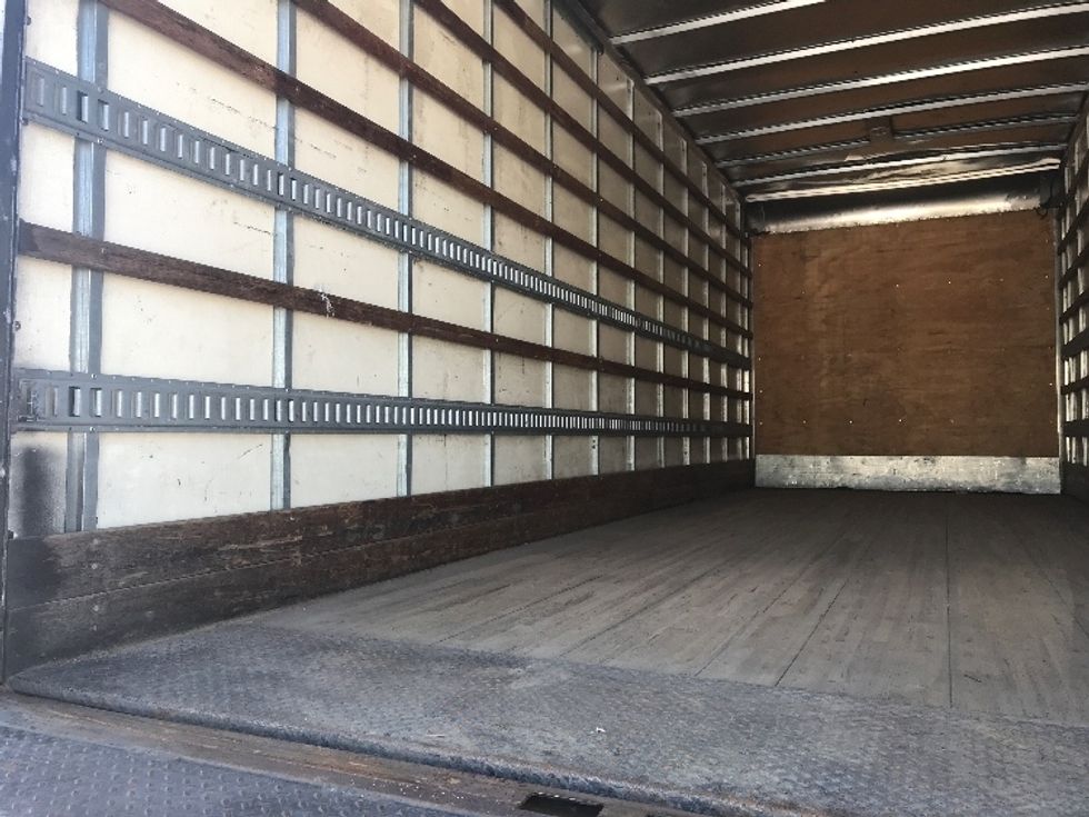 Medium Duty Box Truck-Light and Medium Duty Trucks-International-2015-4300-Conway-SC-237,429\n\t\tmiles-$ 12,500 - Image 11